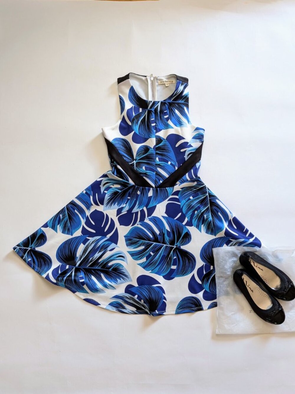 Bundle of Girl Dresses size : 10-12
